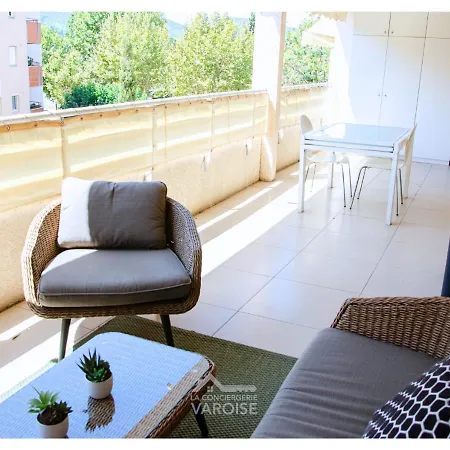Les Gregoriennes T2 Climatise Centre-terrasse-parking-wifi *