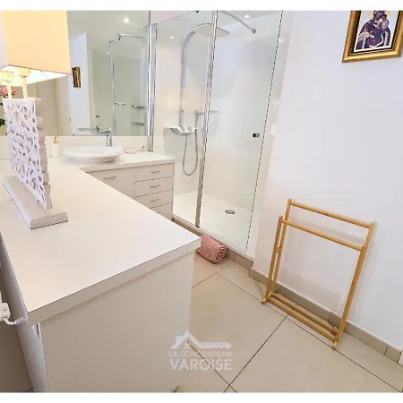 Les Gregoriennes T2 Climatise Centre-terrasse-parking-wifi * 히에레